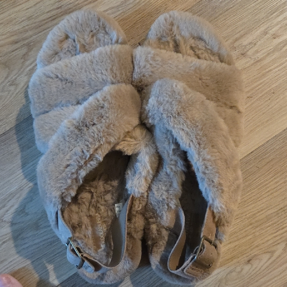 Koolaburra Tan Plush Slippers with Cross-Strap Design